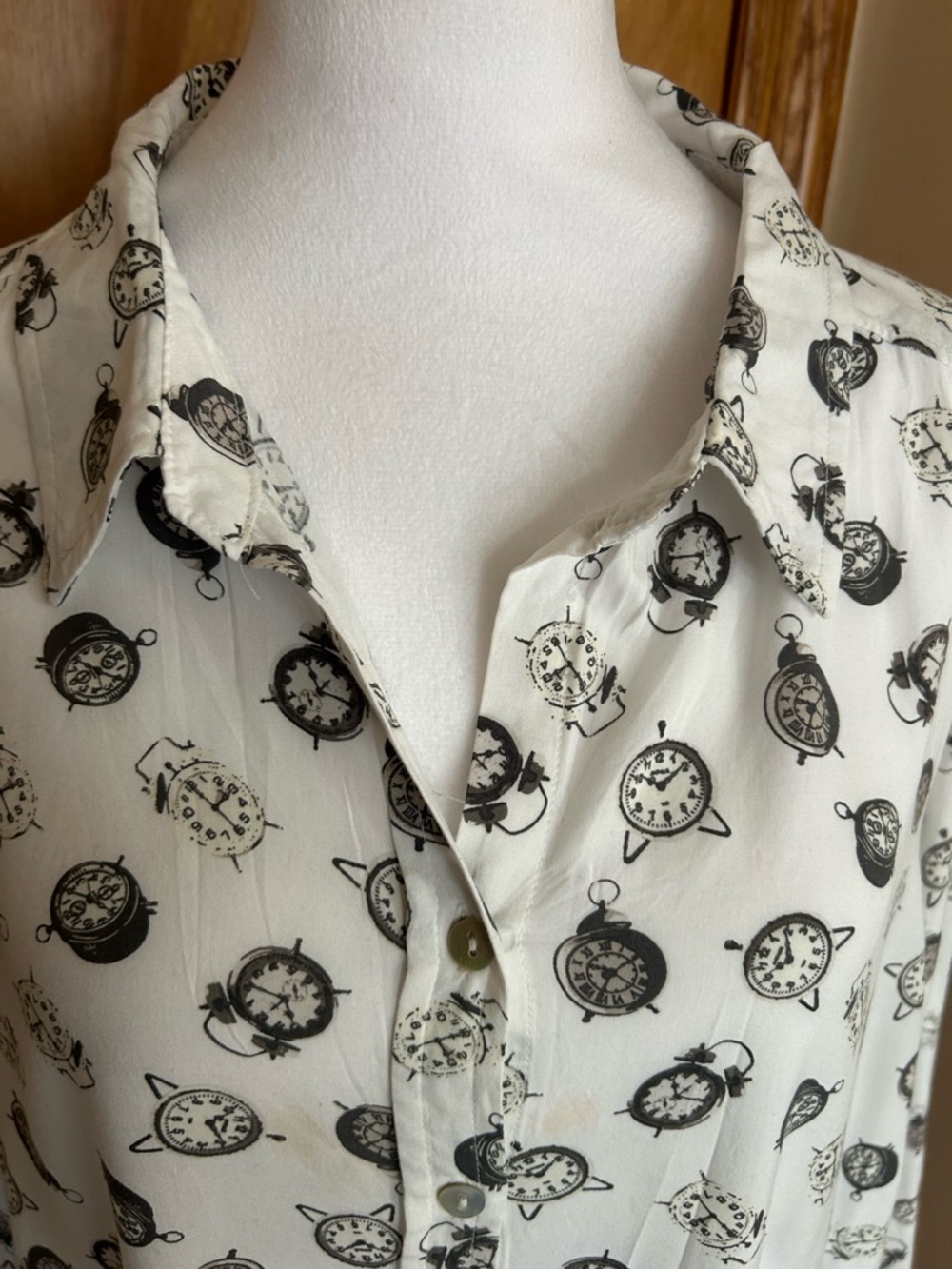 Ladies Plus Size White Pocketwatch Print Button-Down Shirt